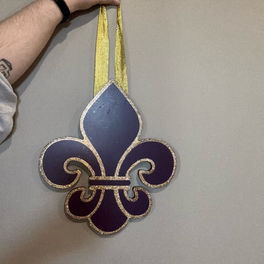 Purple Fleur-de-Lis Wall Hanging